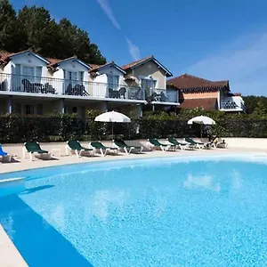 charmante-maisonette-au-bord-du-lac-avec-piscine.midi-pyreneeshotels.com/